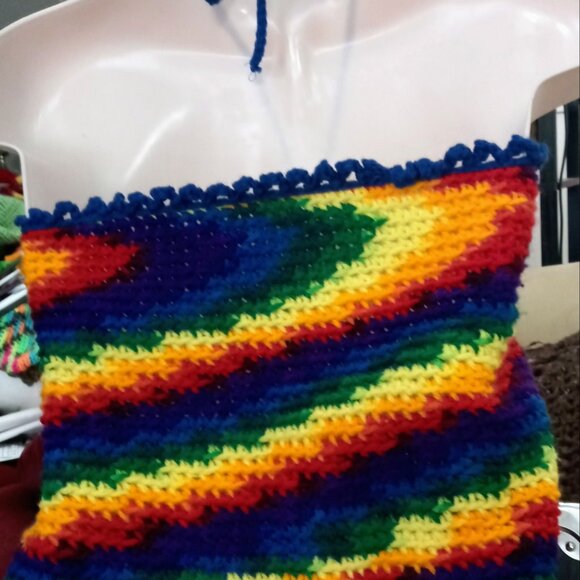 CROP TOP (SML) - Picture 2 of 2